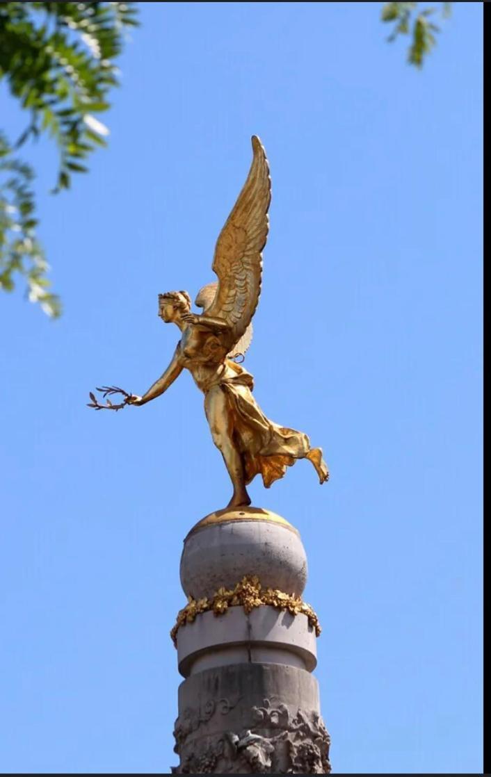 L'Ange Dore Reims Bagian luar foto