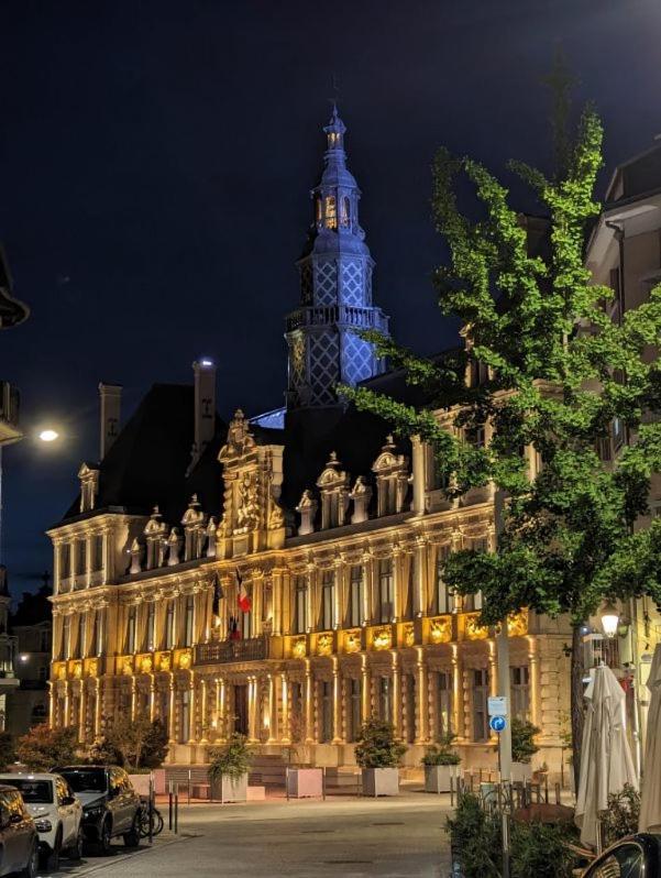 L'Ange Dore Reims Bagian luar foto